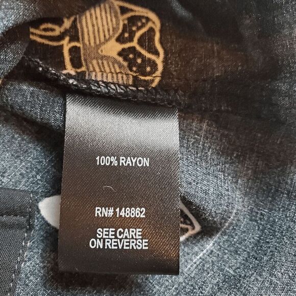 Torrid Top Womens Large Black Blouse French Bulldogs Sleeveless Button Front - Picture 8 of 10